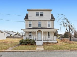 826 Sigsbee Ave, Alpha Boro, NJ 08865