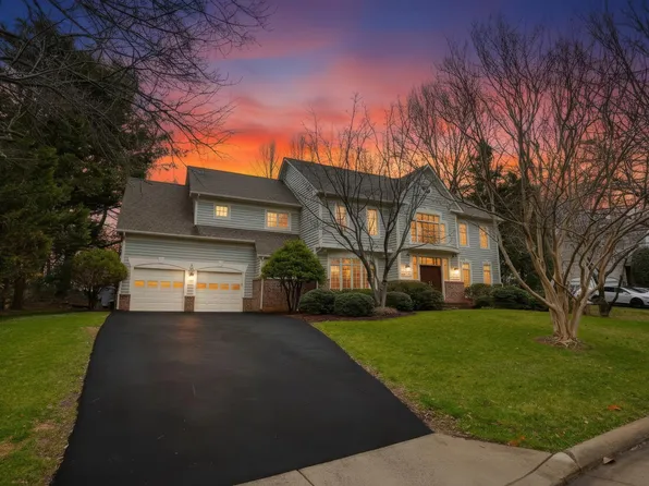 11316 Bright Pond Ln, Reston, VA 20194