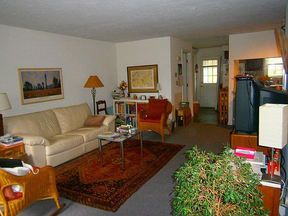 4th image of 248 Camp Street