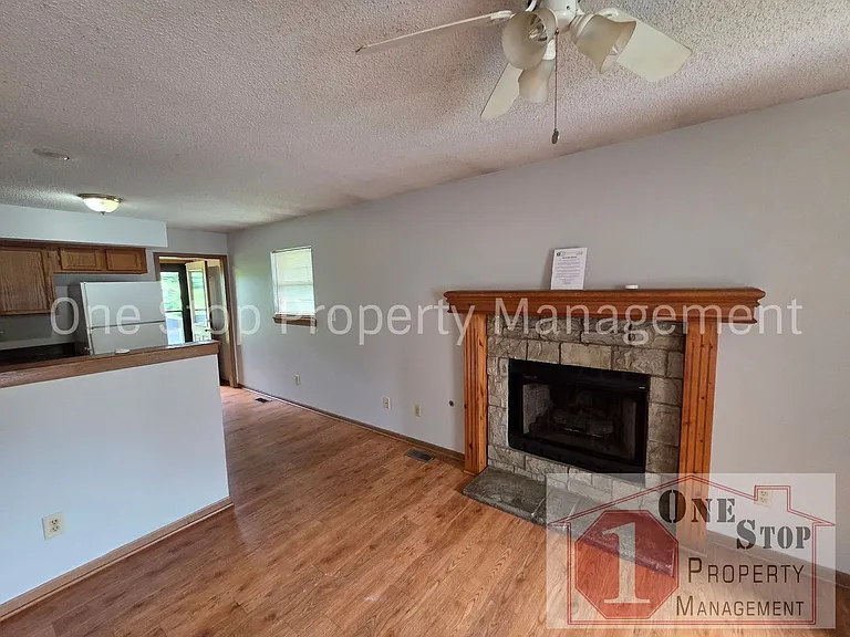 5027 N Topping Ave — Photo 3
