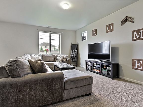 4th image of 1907 192nd Street Ct E