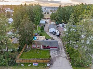 3283 196th St, Surrey, BC V3Z 1A9