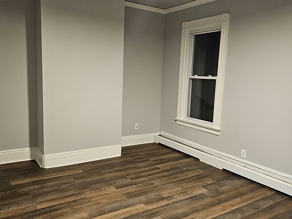 5th image of 12-16 Rosz Pl #16-4