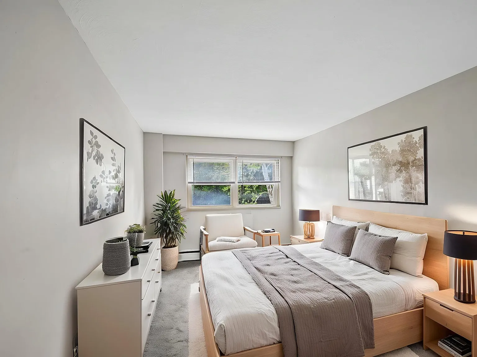 Bryn Mawr Apartments — Photo 3