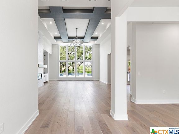 2nd image of 325 Airosa Dr