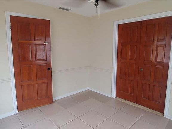4th image of 908 Buena Vista Ct