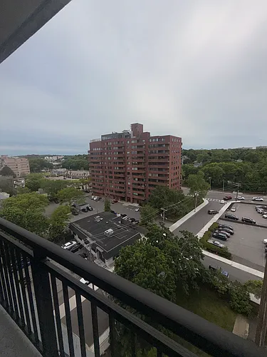 1025 Hancock St Photo 1