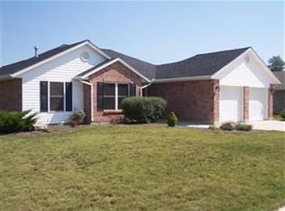 132 Blue Bell Dr, Eaton, OH 45320