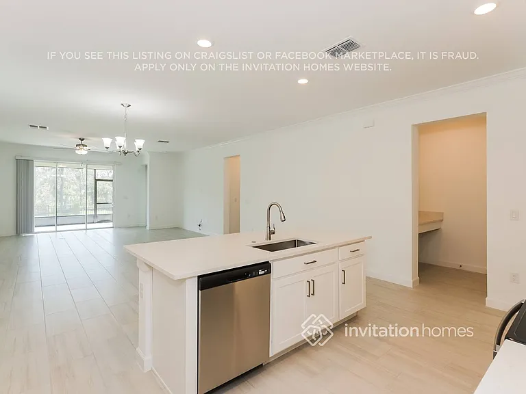 14125 17th Ct E — Photo 5