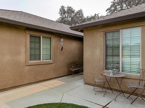 3rd image of 3529 Humbug Dr