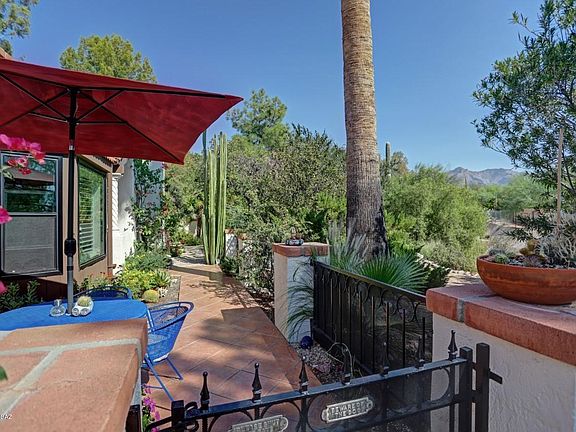 5th image of 838 W Safari Dr