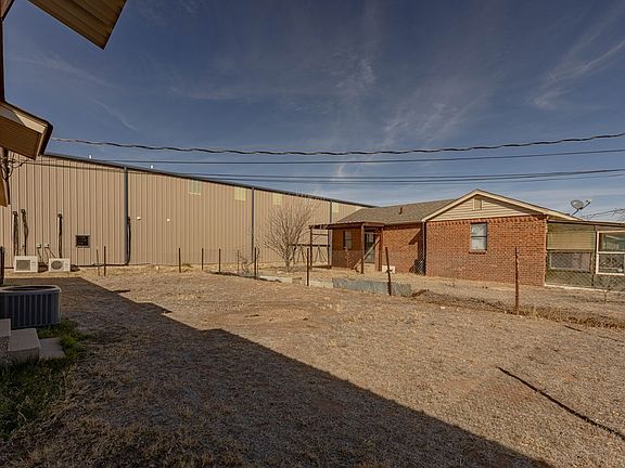 3rd image of 6826 Austin Ave