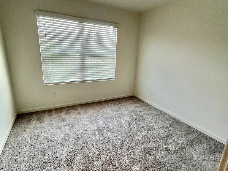 173 Swindon Dr — Photo 30