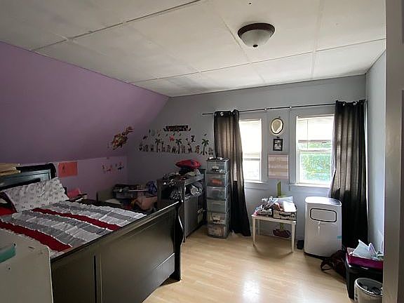 4th image of 2336 N Karlov Ave