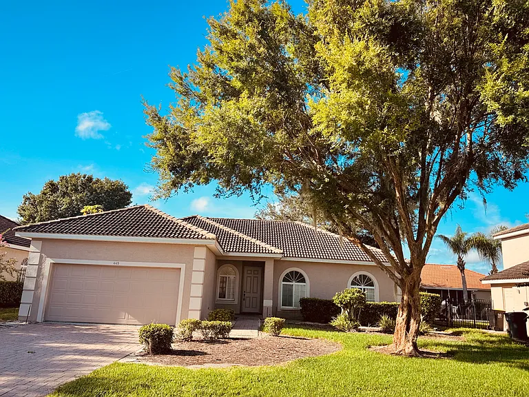 449 Bay Leaf Dr — Photo 2