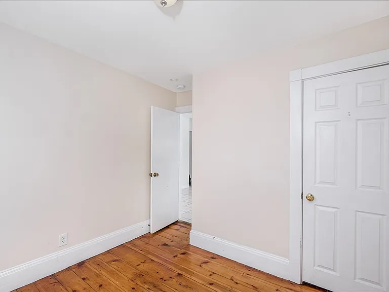 12 Kilby St #2L — Photo 6
