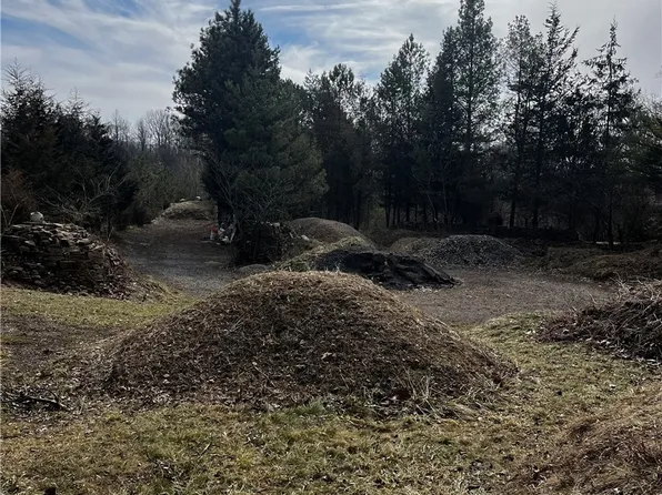 6589 Hathaway Rd, Valley View, OH 44125