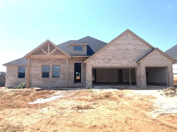 11520 NW 104th St, Yukon, OK 73099