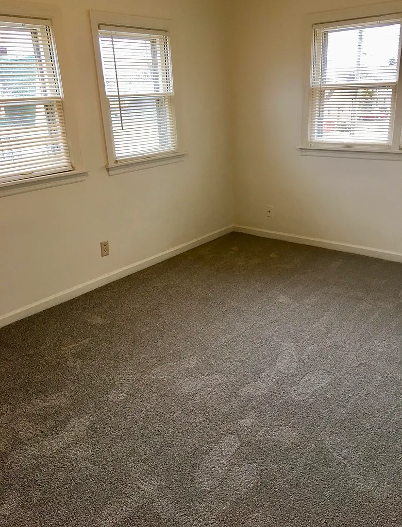4330 Fairfield Ave — Photo 4