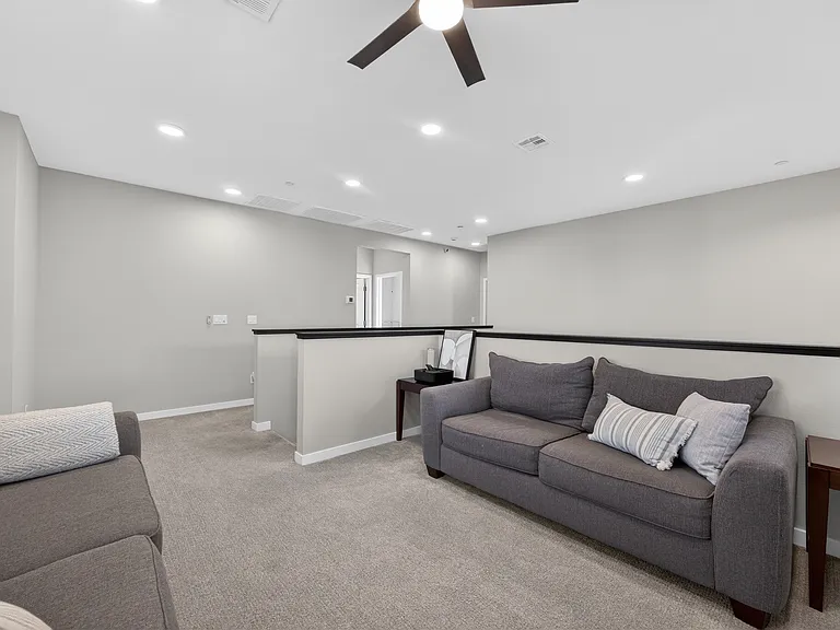 10255 Vonbulin Ave — Photo 17