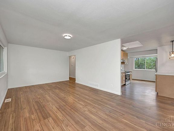 3rd image of 2505 Byrneside Dr