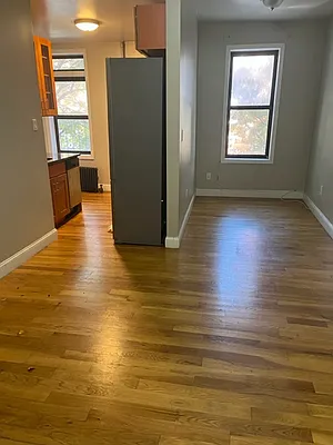 Rented by Alexander Bilu, LREB | media 15