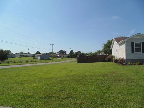 3rd image of 255 Golden Pond Ave