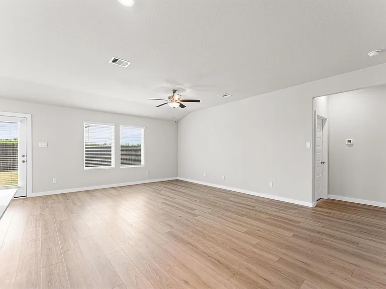 10520 Deussen Ln — Photo 7