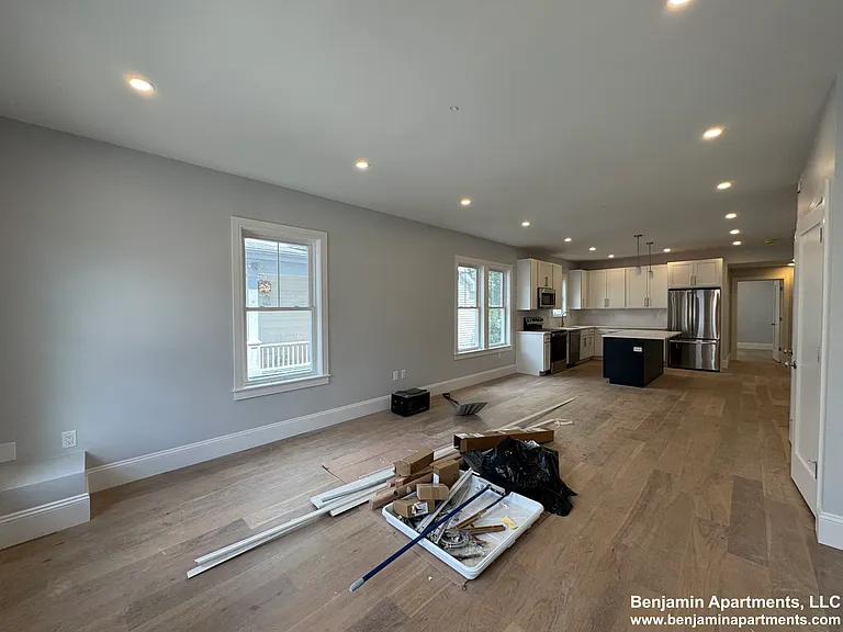 51 Fairbanks St #10 — Photo 18