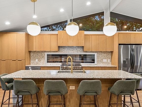 2nd image of 707 Bondstone Dr