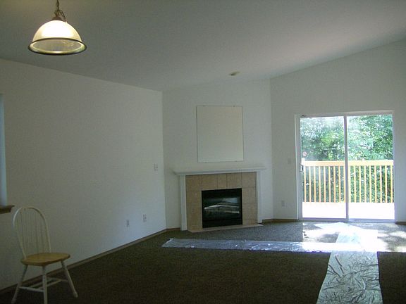 4th image of 13108 66th Avenue Ct E