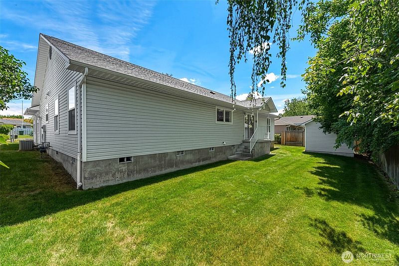 5th image of 22 Parkwood Circle
