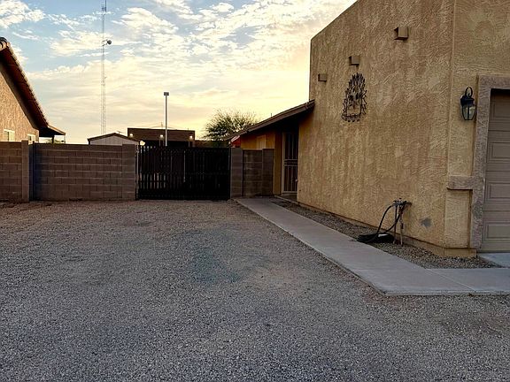 4th image of 1632 S STETSON Court