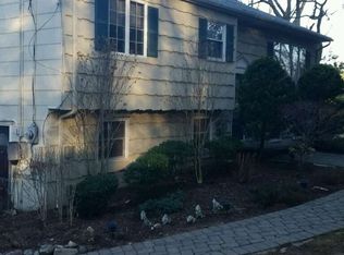 3 Ridgeway Ter, Spring Valley, NY 10977