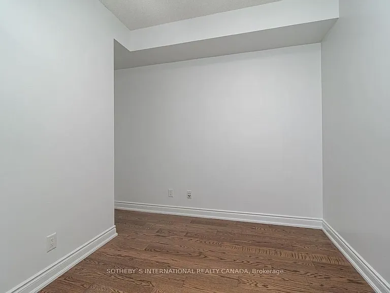 10 Bloorview Pl #920 — Photo 19