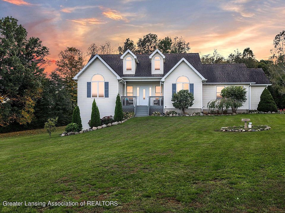 1st image of 12089 River Crest Dr