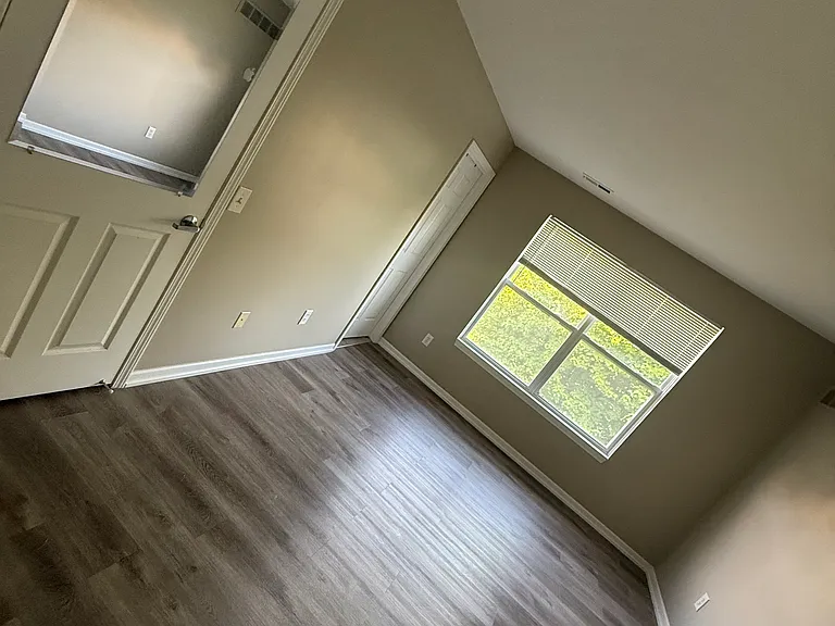 Lakepointe Dr — Photo 22