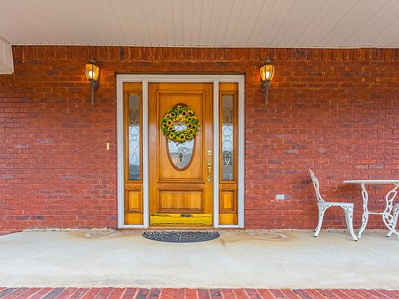 5th image of 7415 Summertown Ct