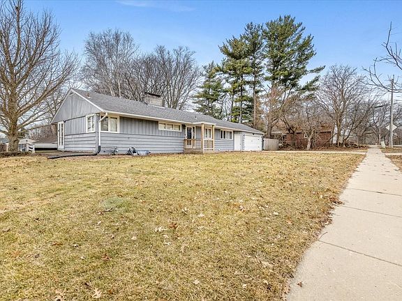 3rd image of 3215 Rural St