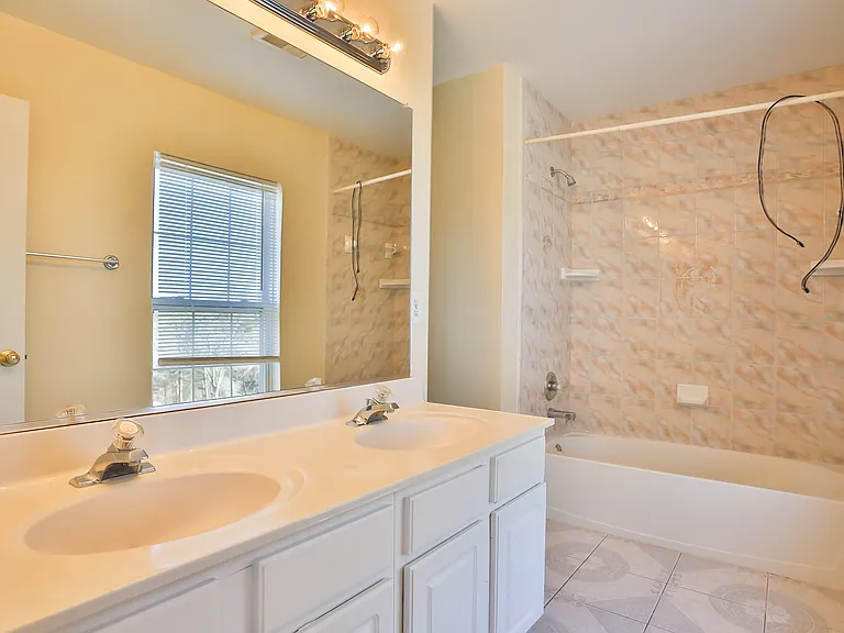 17259 Larkin Dr — Photo 16