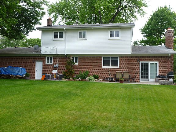 2nd image of 8332 Fox Bay Dr