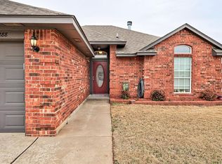 12288 SW 9th St, Yukon, OK 73099