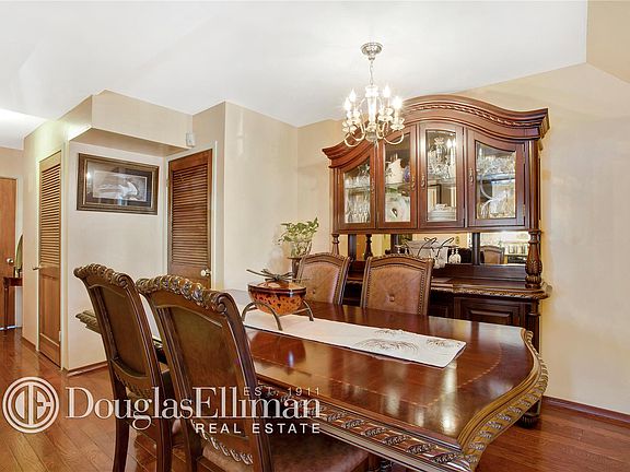 3rd image of 7929 Seaview Ave #1