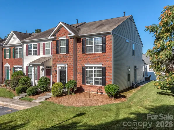 2126 Aston Mill Pl, Charlotte, NC 28273