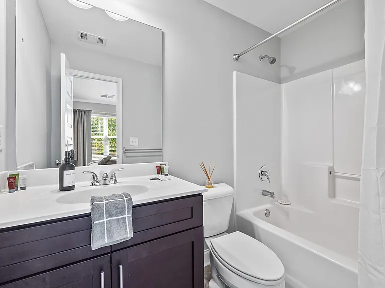 1365 Memorial Dr SE #9 — Photo 22