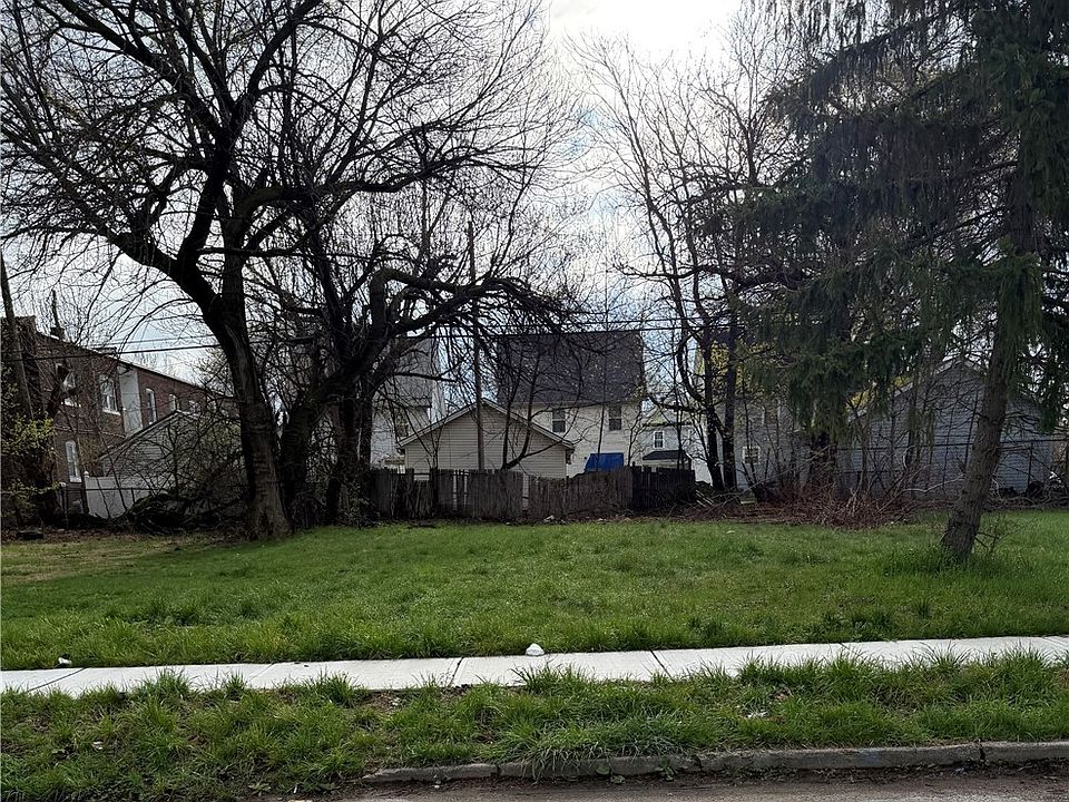 1st image of 2215 E 95th St