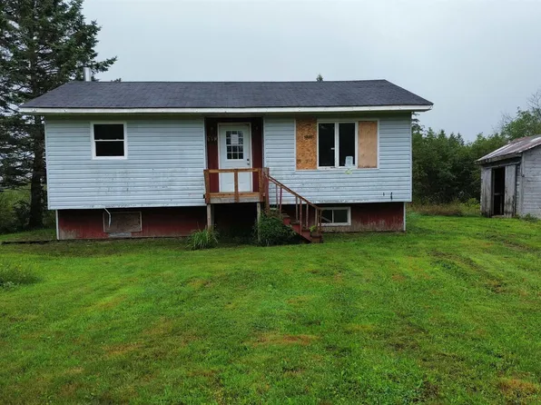 131 Old Halifax Rd, Stanley, NS B4H 3Y1