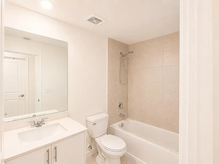 5085 SW 37th St — Photo 27
