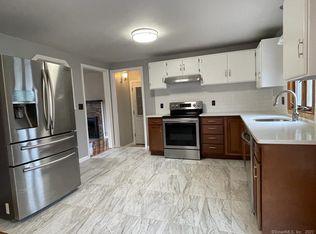 15 Ganny Ter, Enfield, CT 06082