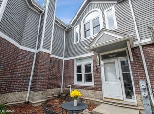 3305 N Racine Ave APT C, Chicago, IL 60657